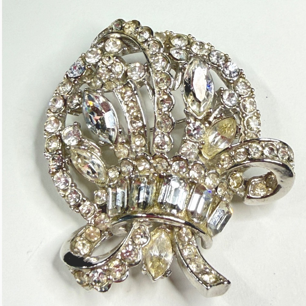Hollycraft July 1955 Vintage Rhinestone Flower Basket Brooch Silver Tone